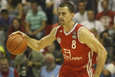  "Okačio patike", pa odmah postao trener 