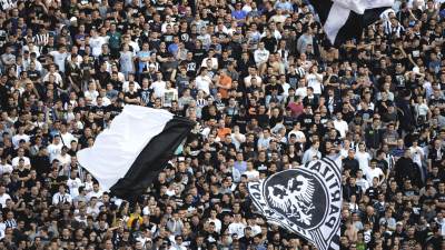  Grobari: "Uprava napolje" i "Tomiću odlazi"! 