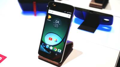  Najpametniji pametni telefon? (VIDEO) 