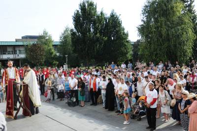  Porodična šetnja u Beogradu: NE gej paradi! VIDEO 