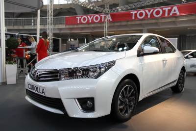  "Tojota" opet povlači automobile! 