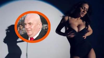 Palma joj je SEKSI! 