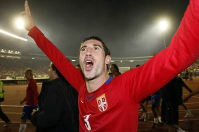  Bivšem srpskom fudbaleru ukrali auto od 100.000 EVRA: I to iz radnje! 