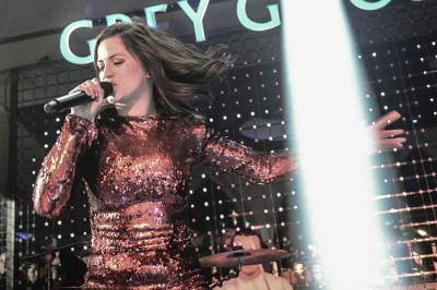  Celo selo je ponosno na mene! 