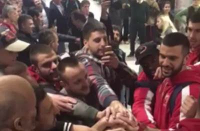  Doček za igrače Zvezde: "Vidimo se u ponedeljak" 