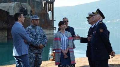  Bošković i Jokić obišli vojna skladišta 