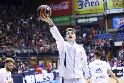  Nova simultanka Dončića, Vasa Micić 0/9! 