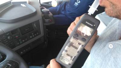  Ulcinjanin vozio sa 2,56 promila alkohola u krvi, ide 15 dana u zatvor! 