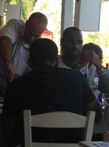  Lebron Džejms odmara u Grčkoj 