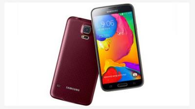  Telefon preživeo pad iz aviona (VIDEO) 