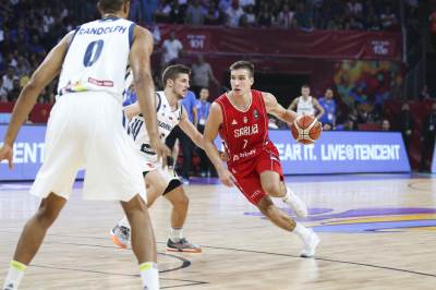  Bogdan u zagrljaju Šaka Polumente! (FOTO) 