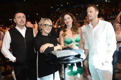  IGOR KOJIĆ ZAPALIO DRUŠTVENE MREŽE: Objavio sliku "čipa koji se nalazi u novim vakcinama 