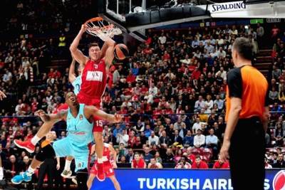  Armani povukao Barsu ka dnu 