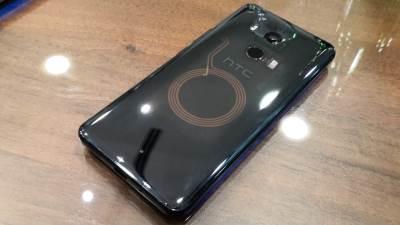  Ovo je prvi telefon koji ima apsolutno sve! 