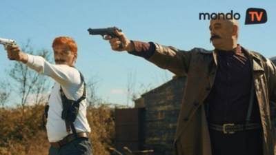  Gledajte naš film - ima golih žena, ima pucnjave 