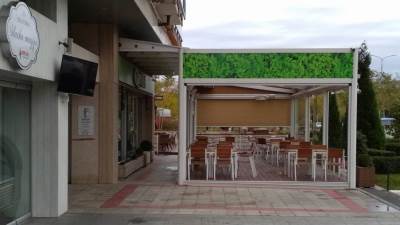  Bačena bomba na baštu "Gardena" 