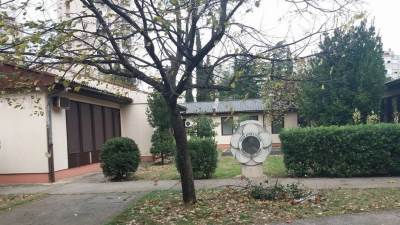  HAOS: U učionici od 20 kvadrata 87 mališana?! 