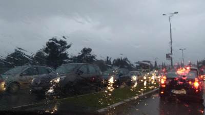  Kiša i udes u 15 časova, evo šta dobijemo (VIDEO) 