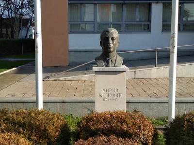  Lažna dojava o bombi u Srednjoj ekonomskoj školi 