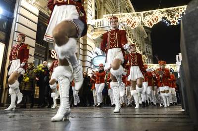  Crnogorke defilovale Beogradom 