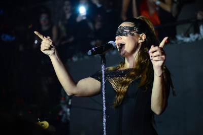  Polugola Ana Nikolć: "Recite Isusu da se ku*ka vratila" 