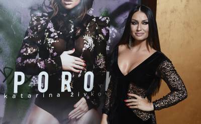  Katarina-Zivkovic-silikoni-decko 