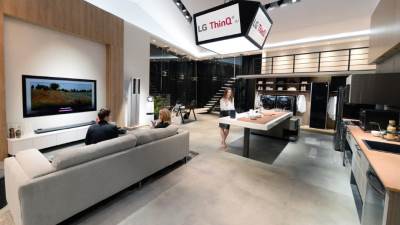  Vještačka inteligencija na pragu naših kuća i kola 