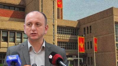  Knežević se neće dobrovoljno javiti sudu 