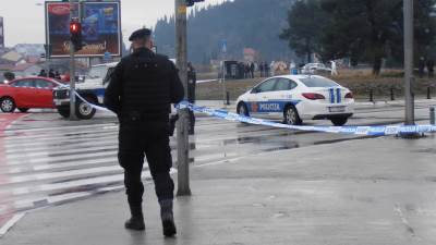  Bačena bomba na ambasadu SAD u Podgorici! (FOTO) 