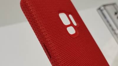  Da ti oštrika baba masku za telefon? 