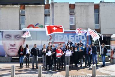  Počasni konzul Rusije osnivač Prave Crne Gore? 