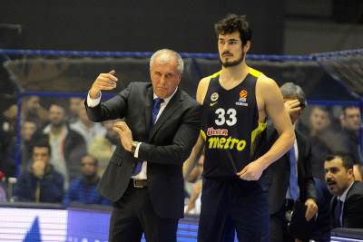  Fenerbahče možda iznenadiš jednom... 