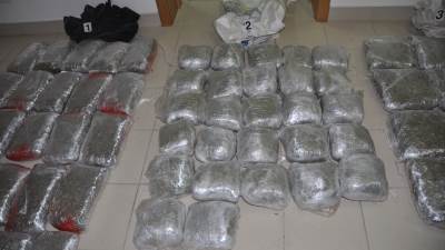  U napuštenoj Ladi Nivi 90 kilograma droge?! 