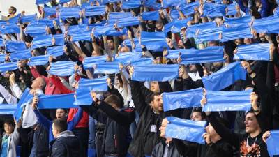  Deset hiljada ljudi želi na meč, ali...  