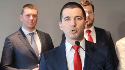  Bečić: Ljudi za 21. vijek su budućnost  