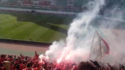  Kamionom kroz kapiju stadiona 