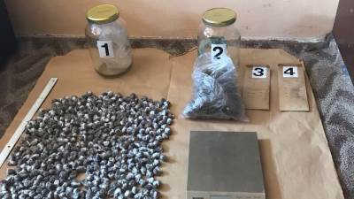  Rožajac čuvao marihuanu u teglama 