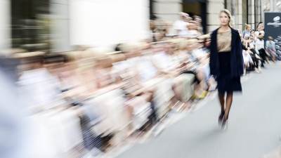  NEVIĐENO: Dronovi zamijenili manekenke (VIDEO) 