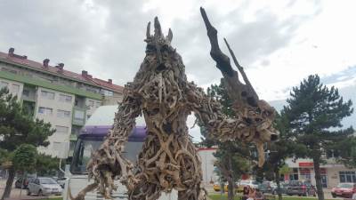 Drvostvori stigli u Nikšić (FOTO) 
