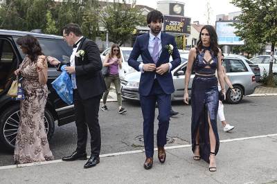  ZAVIRITE U RASKOŠNI DOM TEODOSIĆA I JELISAVETE: Ovako izgleda njihova porodična oaza u Bolonji - LUKSUZ na sve strane! 