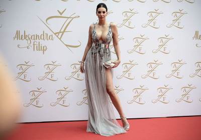  "Kupiću stančić u Parizu" 