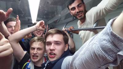  Moskva sinoć: Navijanje u metrou, žurka na ulici! 
