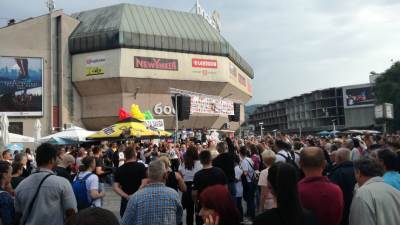  ZA DAVIDA: 10.000 građana na Trgu Krajine 