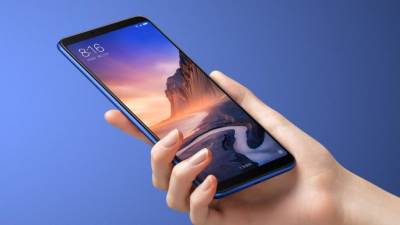  Xiaomi Mi Max 3: OGROMNA baterija i ekran 