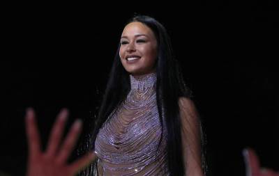  NIKAD VRELIJA ELENA KITIĆ: Pevačica se slikala bez brusa i oduševila fanove! 