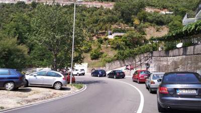  Kilometarske kolone na ulazu u Budvu 