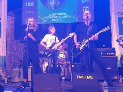  Anica Dobra pogođena čašom u glavu u Nikšiću! 