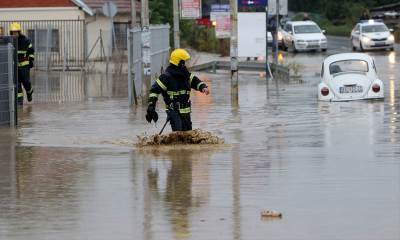  U Beogradu rijeke teku ulicama, nose ljude! 