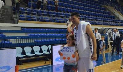  On je najpopularniji Podgoričanin u Baru! (FOTO) 