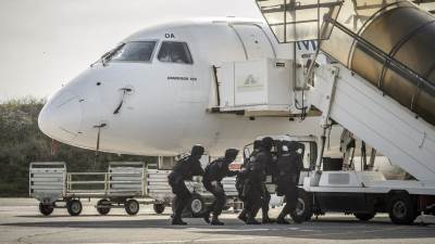  Lažna dojava o bombi na aerodromu, privedeni Turci 